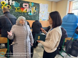 Допомога постраждалим мешканцям Слобідського району Харкова
