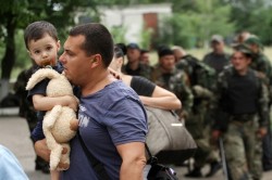 ООН: количество беженцев с Донбасса растёт, большинство бежит в Россию