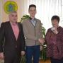У Новоселиці вручили перший паспорт нового зразка