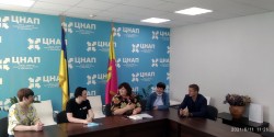 Робоча зустріч міграційників з представниками ЦНАПу пройшла на Дніпропетровщині