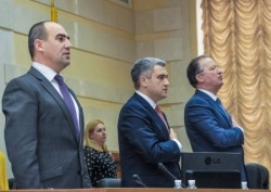 Эта непростая сессия