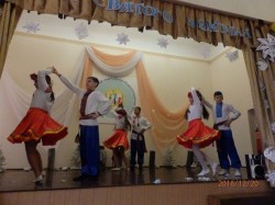 У Чернівцях на Миколая міграційники подарували дітям казку