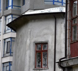 Завершується капітальний ремонт покрівлі лікувального корпусу в Одеському обласному туберкульозному диспансері