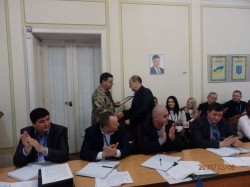 Працівників міграційної служби Буковини відзначили волонтери