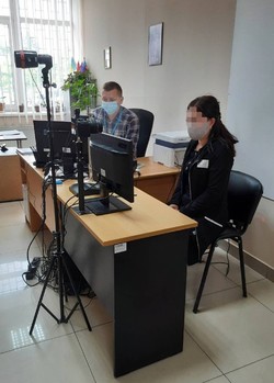 У Сокирянах примусово видворять громадянку Молдови, у Чернівцях оштрафували громадянку Киргизстану