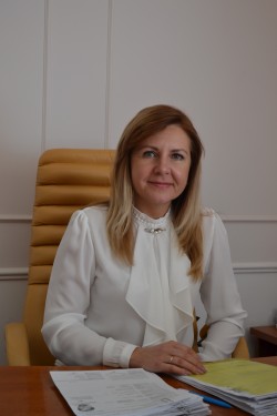 Колектив Управління державної міграційної служби України в Рівненській області сердечно вітає свого керівника –Лілію Аркадіївну Драпчинську - з Ювілеєм!