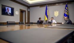 Президент провів телефонну розмову з Віце-президентом США