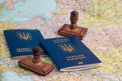 Безвізом скористалися вже майже півмільйона українців