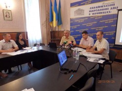 В Чернівцях обговорили проблеми апатридів – колишніх громадян Молдови