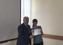 Вручення подяки за плідну співпрацю Бойко І.В., головному спеціалісту із зв`язків з громадськістю та ЗМІ!