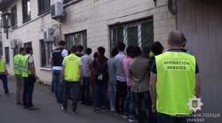ПОЛІЦІЯ КИЄВА ЗАТРИМАЛА ОРГАНІЗАТОРІВ НЕЛЕГАЛЬНОГО ПЕРЕПРАВЛЕННЯ ІНОЗЕМЦІВ ДО КРАЇН ШЕНГЕНСЬКОЇ ЗОНИ