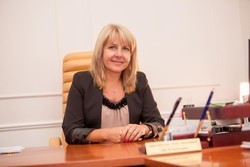Редакційна колегія газети«Міграція» вітає з днем народження начальника ДМСУ в Рівненській області Драпчинську Лілію Аркадіївну!