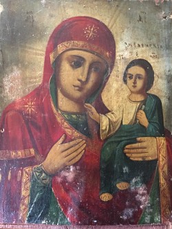 Одеські митники завадили вивезенню з України ікони минулого століття