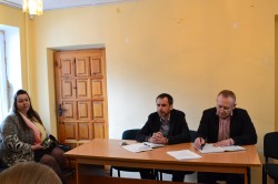 Фахівці міграційного законодавства УДМС України в Рівненській області побували на робочій зустрічі у  Регіональному  сервісному центрі МВС 