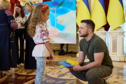 Володимир та Олена Зеленські взяли участь у церемонії відзначення учасників акції «Діти-рятувальники – герої війни»