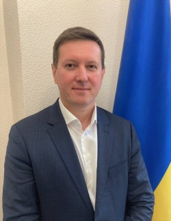 Вітаємо з днем народження заступника Голови Державної міграційної служби України!