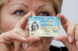 У МінВОТ пояснили, як переселенці можуть отримати біометричні паспорти