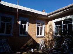 В селі Дивізія Татарбунарського району повним ходом проводяться ремонтні роботи лікарської амбулаторії загальної практики сімейної медицини