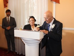 60 років разом: одесити відсвяткували ювілейне діамантове весілля