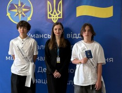 Після останнього дзвоника – за закордонним паспортом