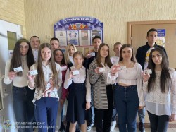 На Буковині старшокласникам розповіли про ID-картку