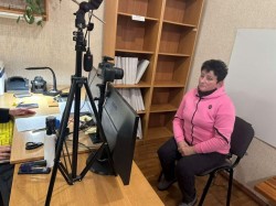 Валентина — перша евакуйована з Олешок, яка звернулася до міграційної служби на Волині. 23 кілометри на велосипеді через небезпеку — щоб просто вижити